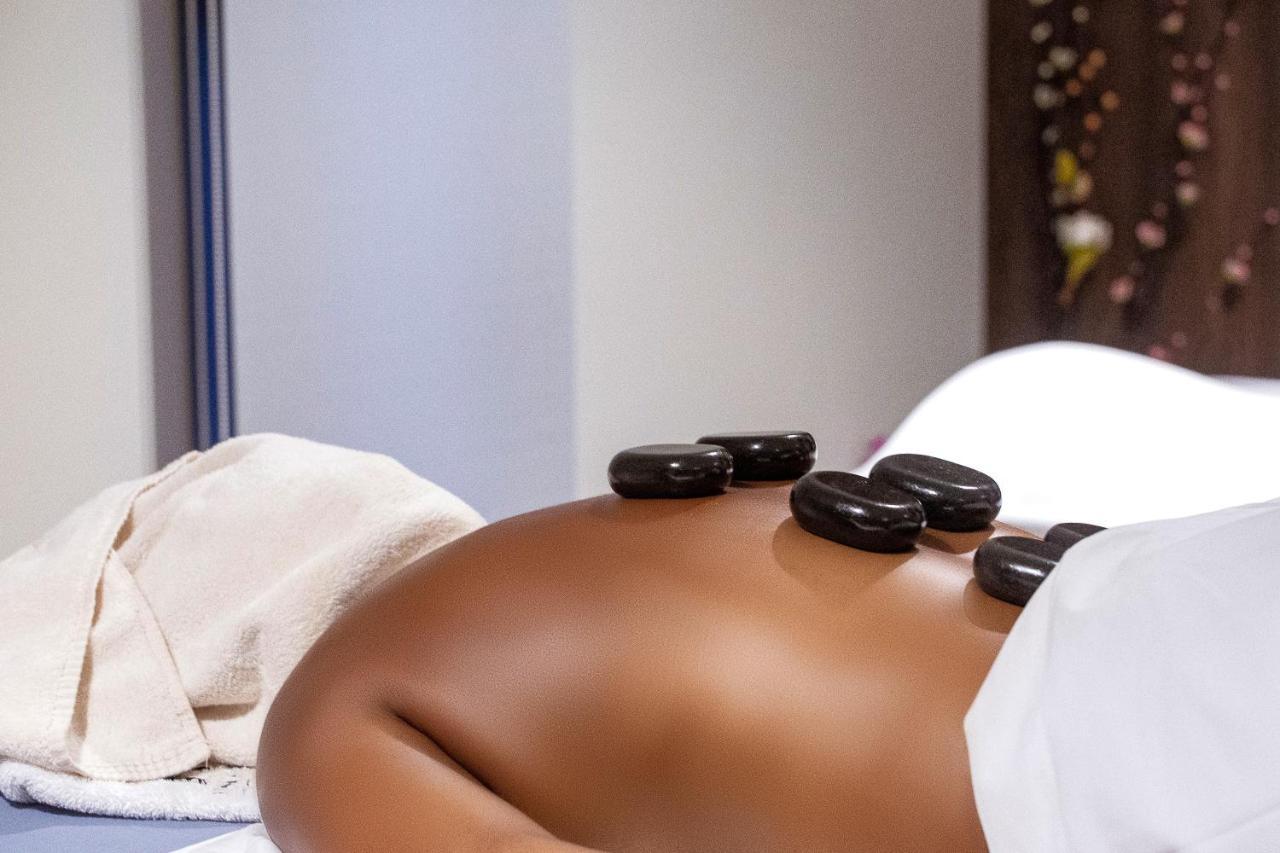Panafrica Hotel Boutique&Spa Bata Extérieur photo